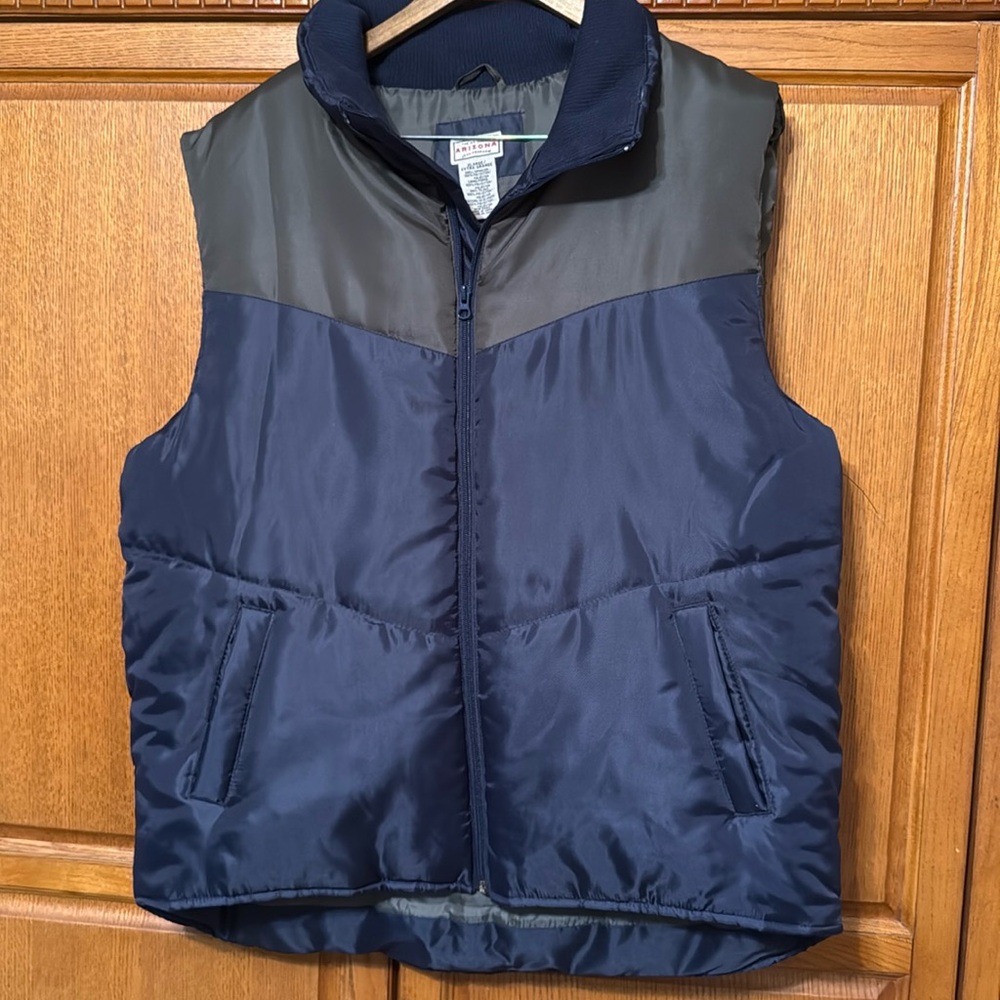 Arizona Jean company men’s vest.
